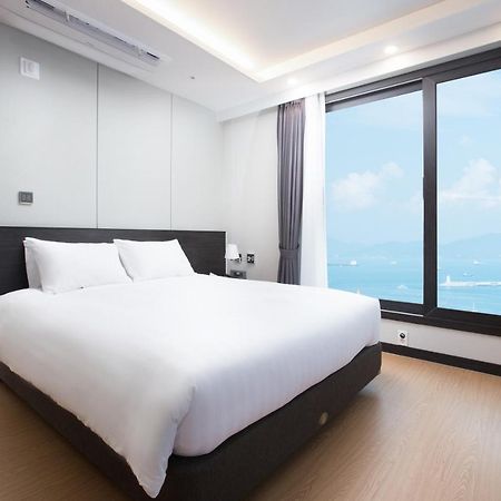 Utop Marina Hotel & Resort Yeosu Ngoại thất bức ảnh