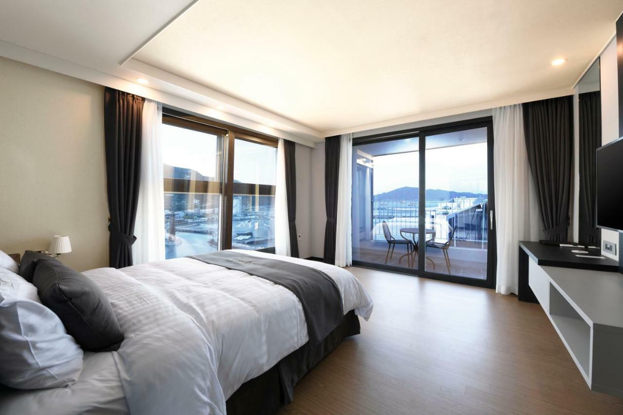 Utop Marina Hotel & Resort Yeosu Ngoại thất bức ảnh